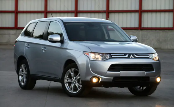 MITSUBISHI OUTLANDER (Митсубиси Аутлэндер)