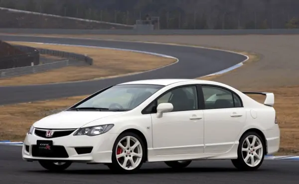 Honda Civic (Хонда Цивик)