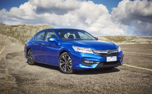 Honda Accord (Хонда Аккорд)