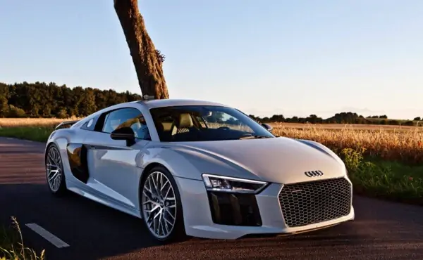 Audi R8 (Ауди Р8)